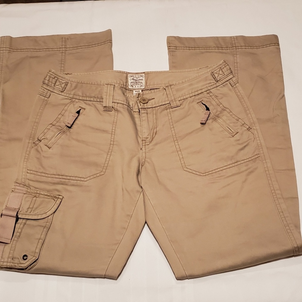 Khaki cargo pant